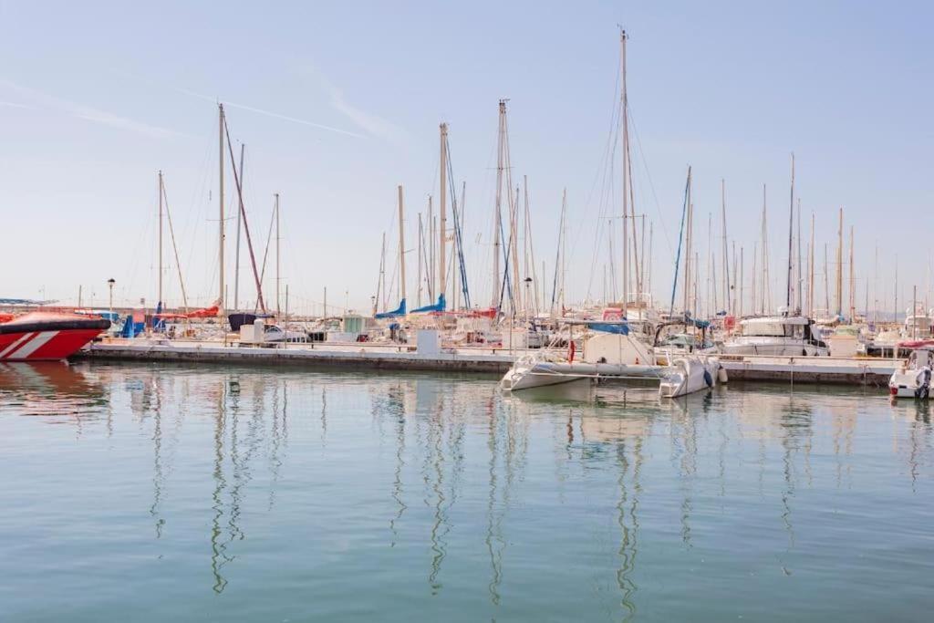 Vista Al Faro Apartment Естепона Екстериор снимка