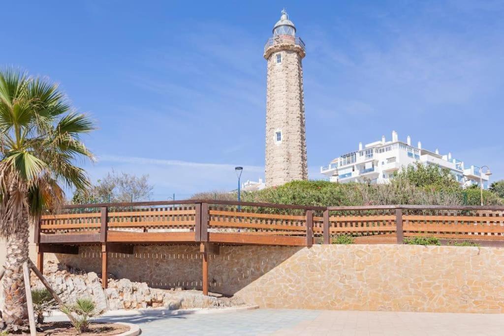 Vista Al Faro Apartment Естепона Екстериор снимка