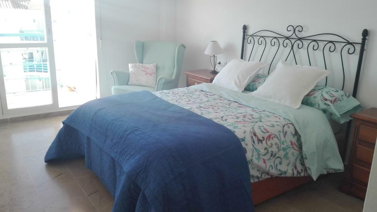 Vista Al Faro Apartment Естепона Екстериор снимка
